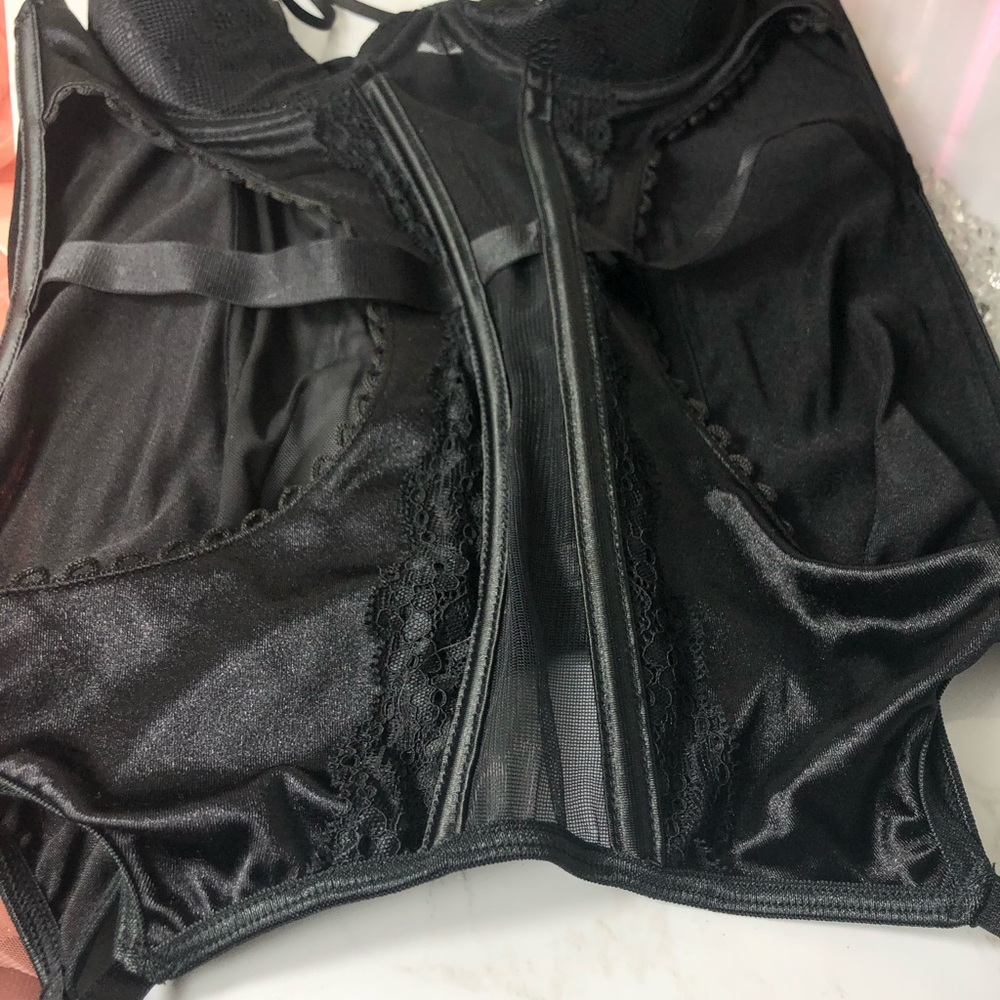 Lingerie Bundle - Picture 5 of 9